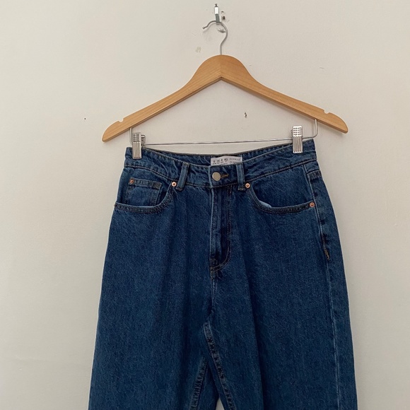 **$5 SALE** Primark Medium Wash Straight Leg High Waisted Jeans - Picture 3 of 4